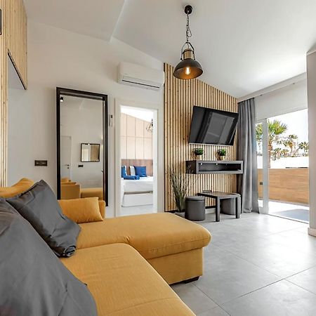 Apart Luxury Apartment In Island Village. Адехе Екстериор снимка