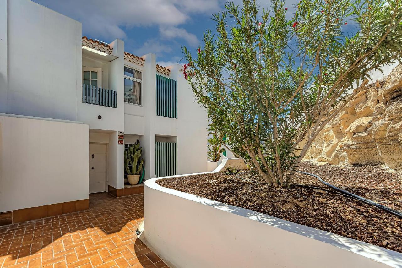 Apart Luxury Apartment In Island Village. Адехе Екстериор снимка